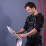 Carlos Eduardo Rosalba Padilha explica as nuances do valuation em setores regulados como saúde e energia.