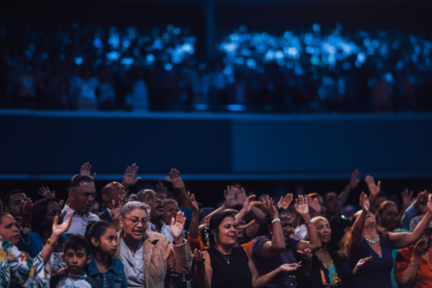 Festival Católico Anima o DF atrai multidões e celebra fé com música e carinho